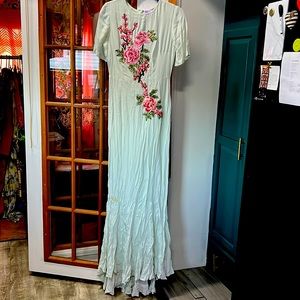 Formal gown with short sleeves